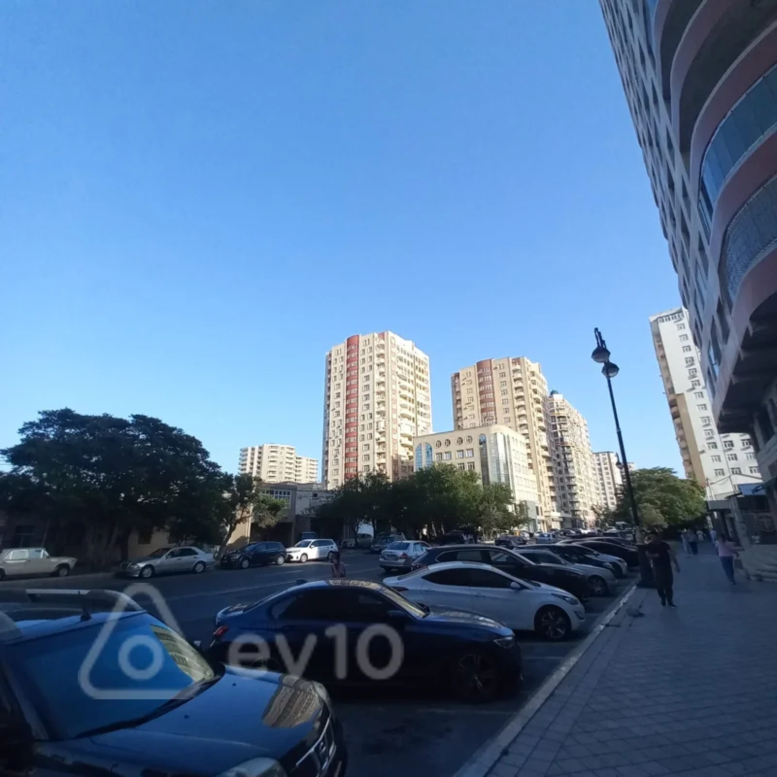 Satılır 4 otaqlı yeni tikili 214 m²