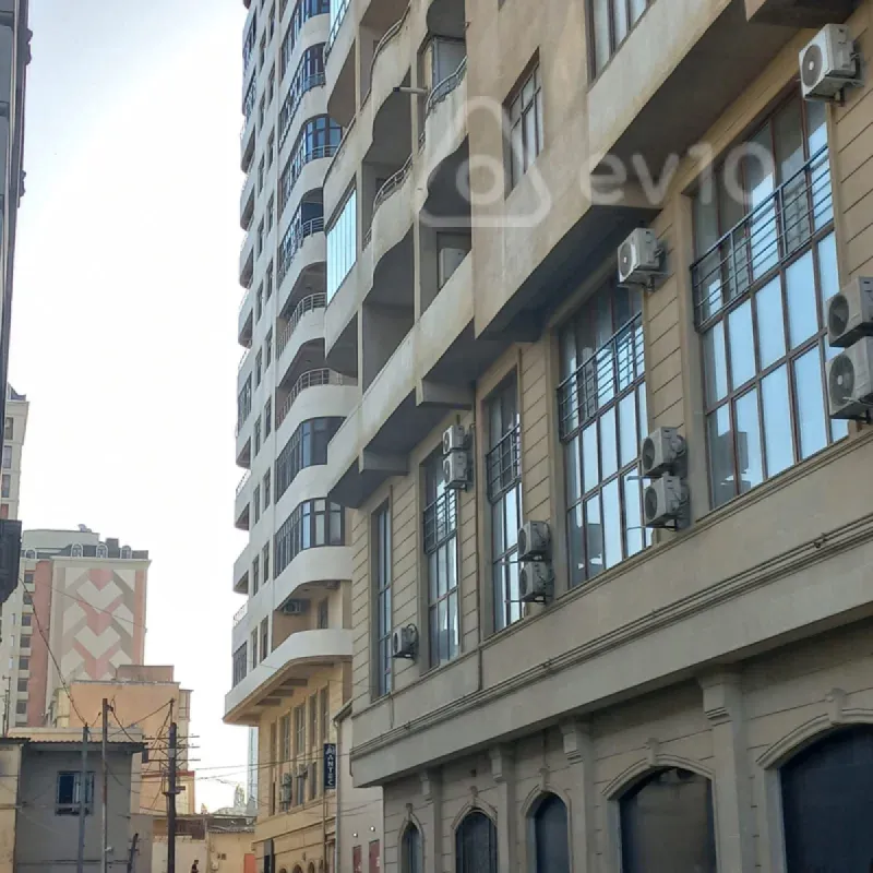 Satılır 4 otaqlı yeni tikili 214 m²