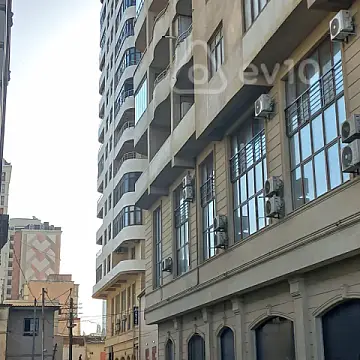 Satılır 4 otaqlı yeni tikili 214 m²