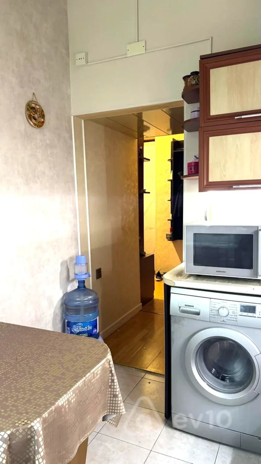 Kirayə verilir 2 otaqlı köhnə tikili 50 m²