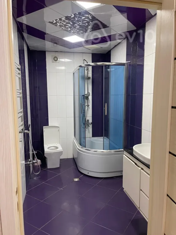 Kirayə verilir 2 otaqlı yeni tikili 60 m²