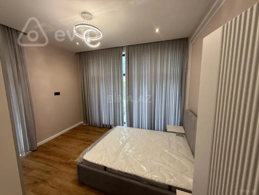 Kirayə verilir 5 otaqlı həyət evi 250 m²