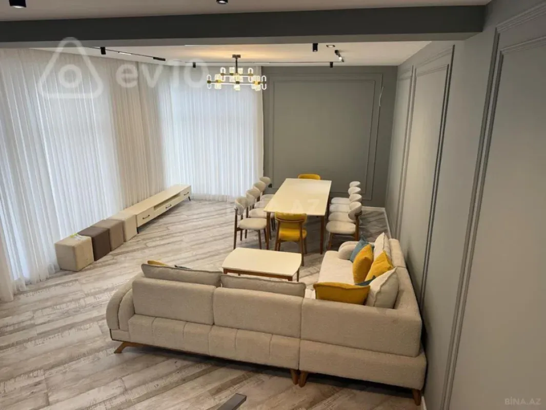 Kirayə verilir 5 otaqlı həyət evi 250 m²