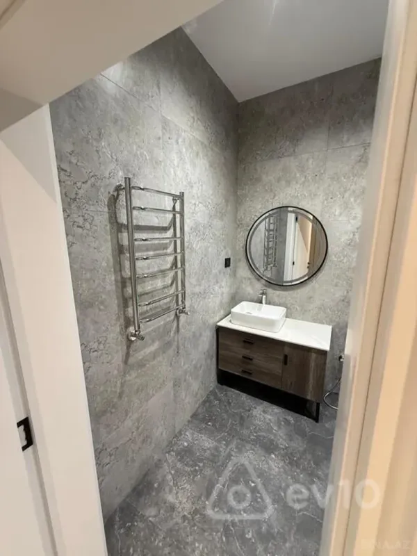 Kirayə verilir 5 otaqlı həyət evi 250 m²