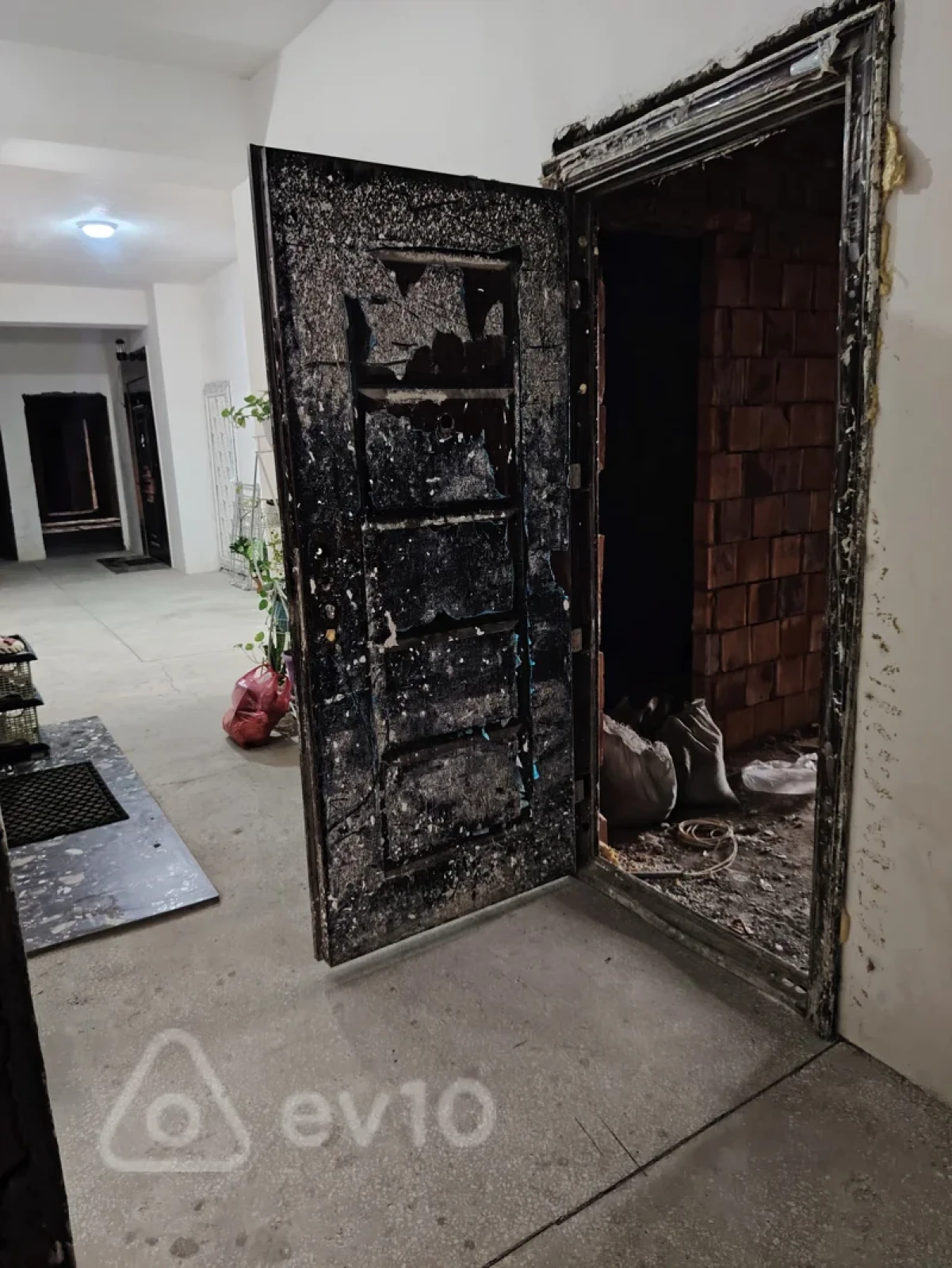 Satılır 3 otaqlı yeni tikili 123 m²