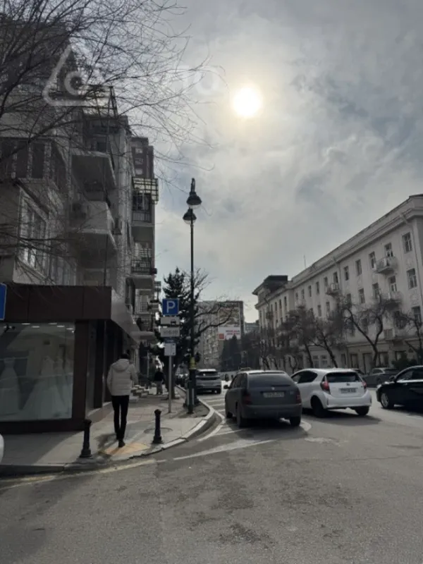 Satılır 2 otaqlı köhnə tikili 45 m²