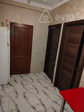 Kirayə verilir 2 otaqlı yeni tikili 50 m²