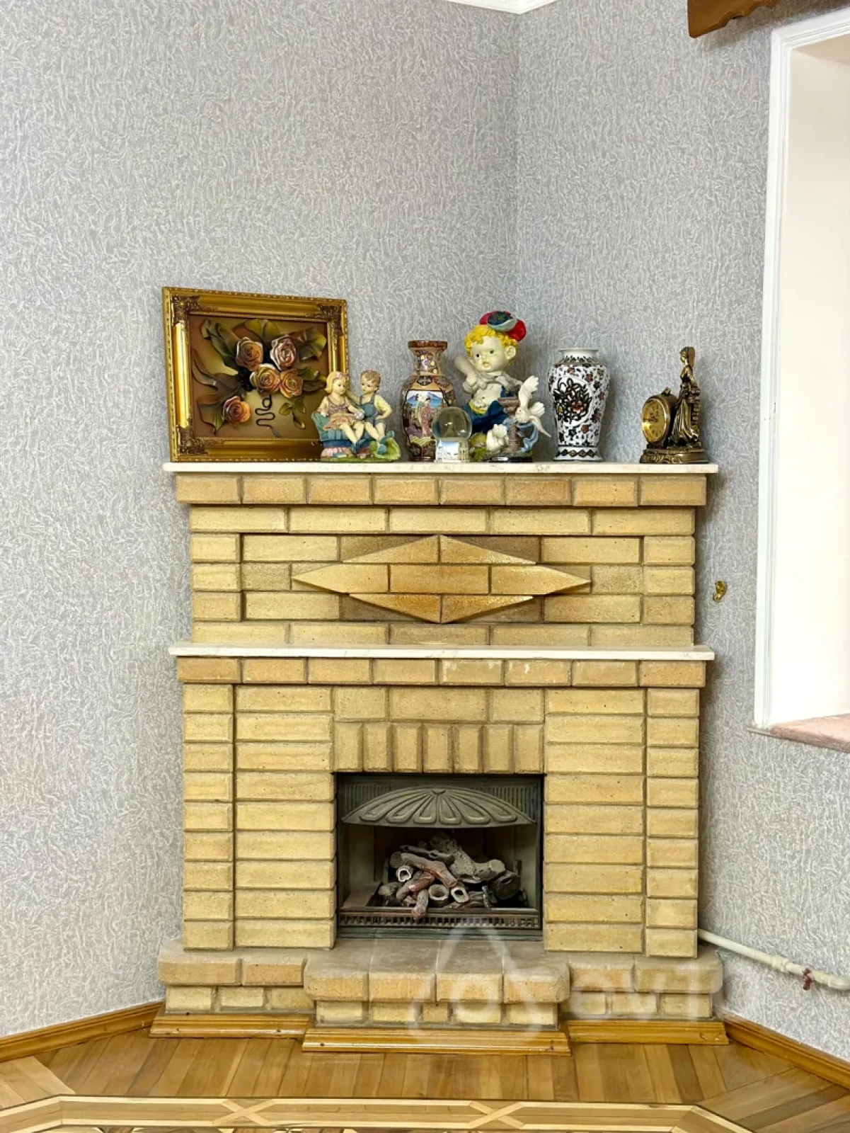 Satılır 6 otaqlı köhnə tikili 220 m²