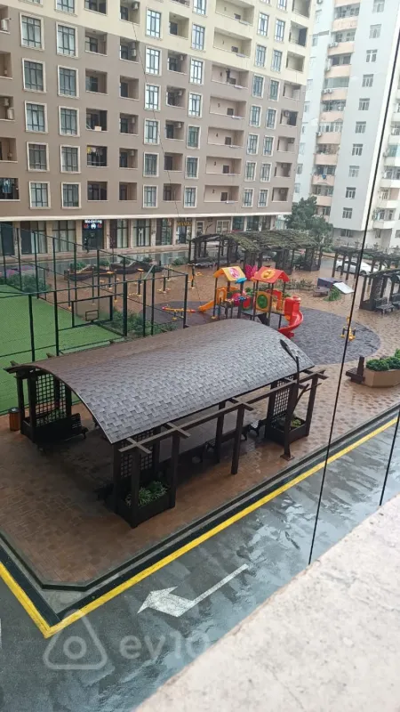 Kirayə verilir 2 otaqlı yeni tikili 65 m²