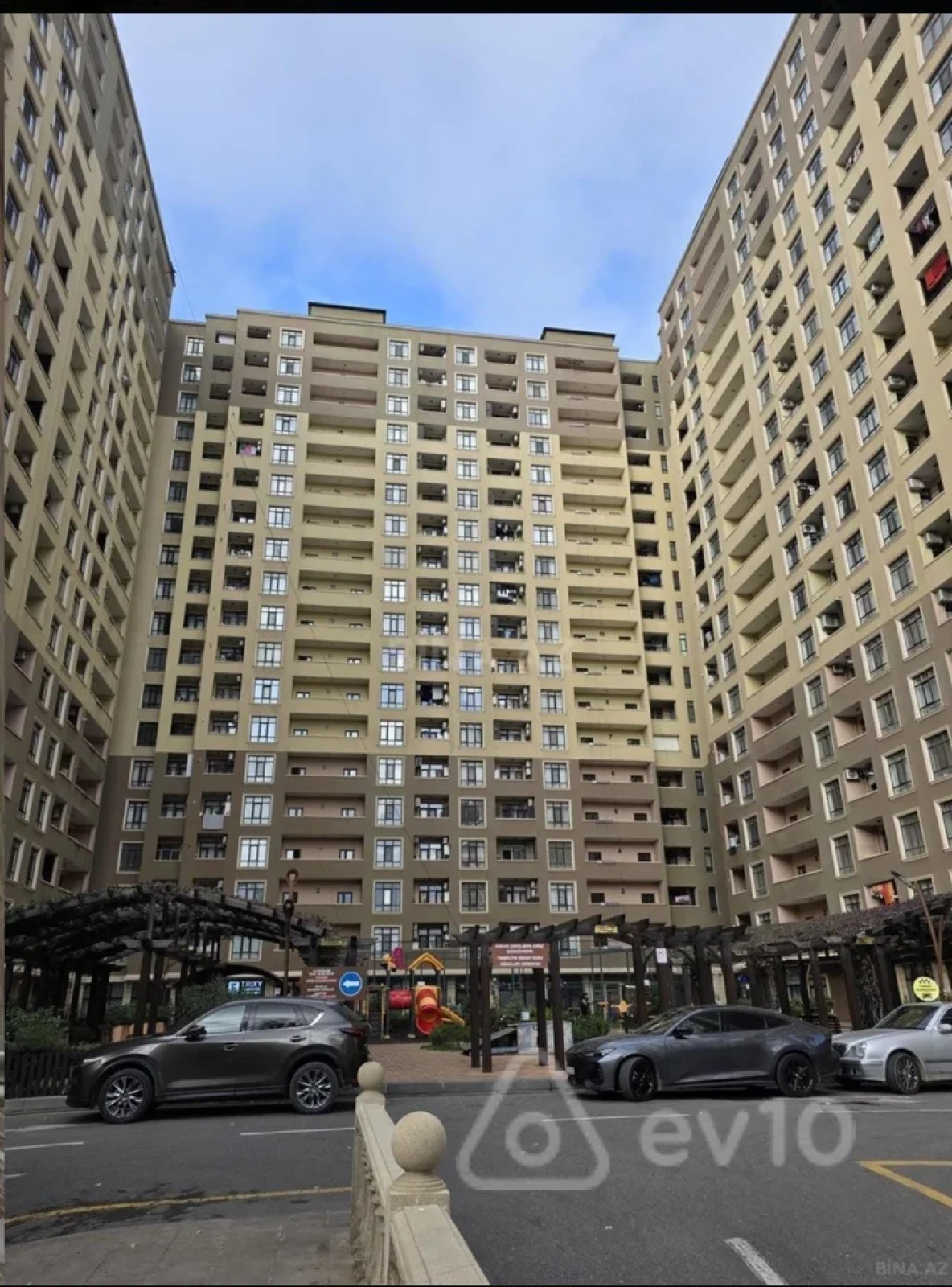 Kirayə verilir 2 otaqlı yeni tikili 65 m²