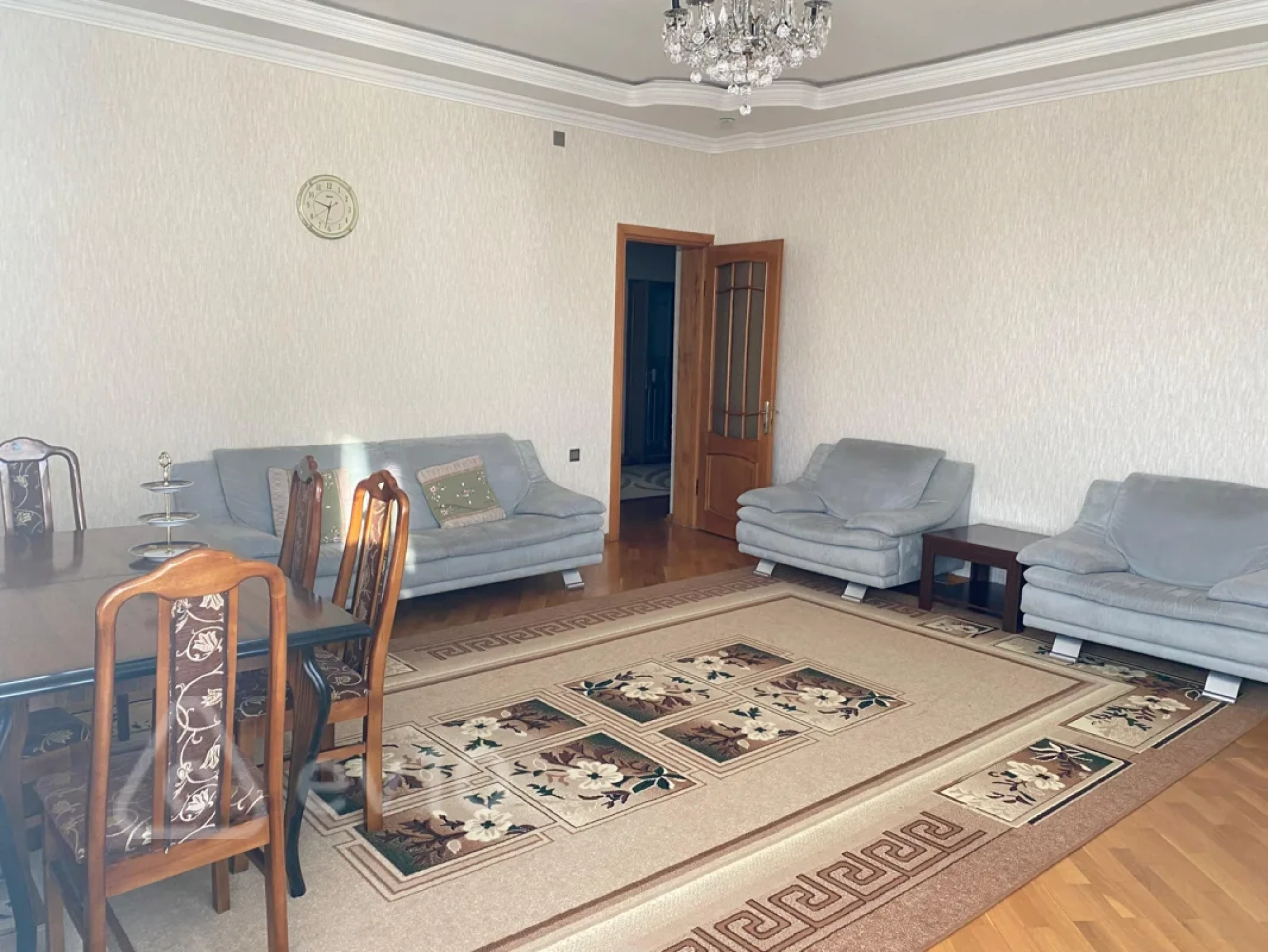 Kirayə verilir 2 otaqlı yeni tikili 105 m²