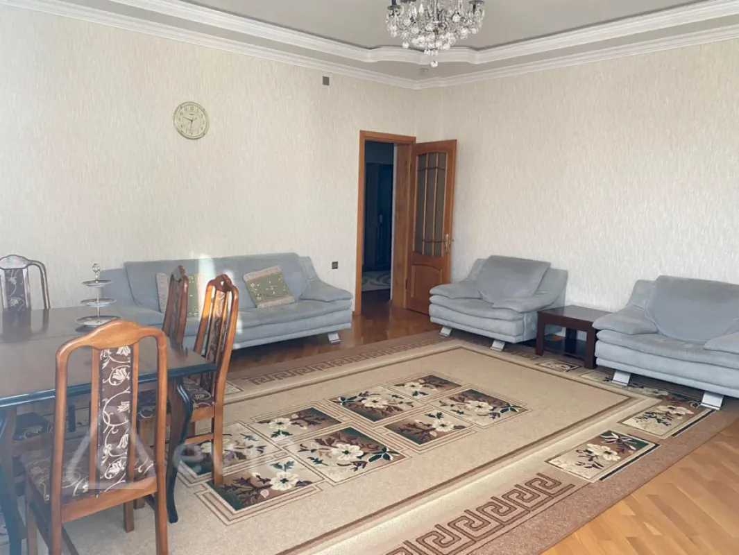 Kirayə verilir 2 otaqlı yeni tikili 105 m²