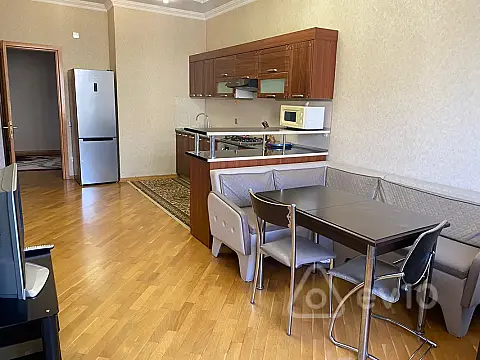 Kirayə verilir 2 otaqlı yeni tikili 105 m²