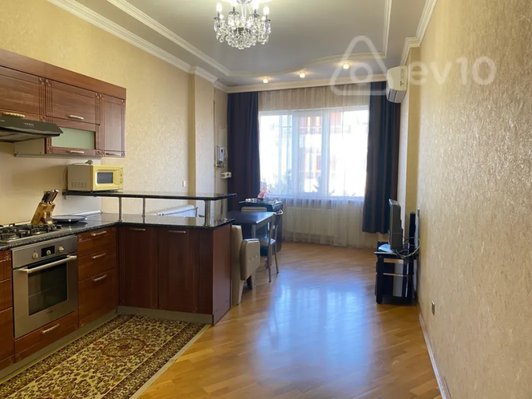 Kirayə verilir 2 otaqlı yeni tikili 105 m²