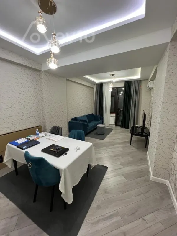 Kirayə verilir 3 otaqlı yeni tikili 133 m²