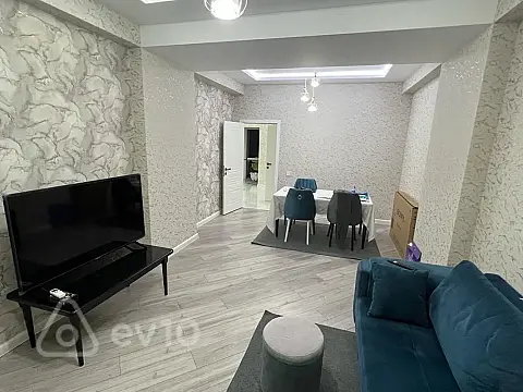 Kirayə verilir 3 otaqlı yeni tikili 133 m²