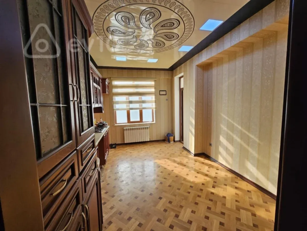 Satılır 3 otaqlı yeni tikili 128 m²