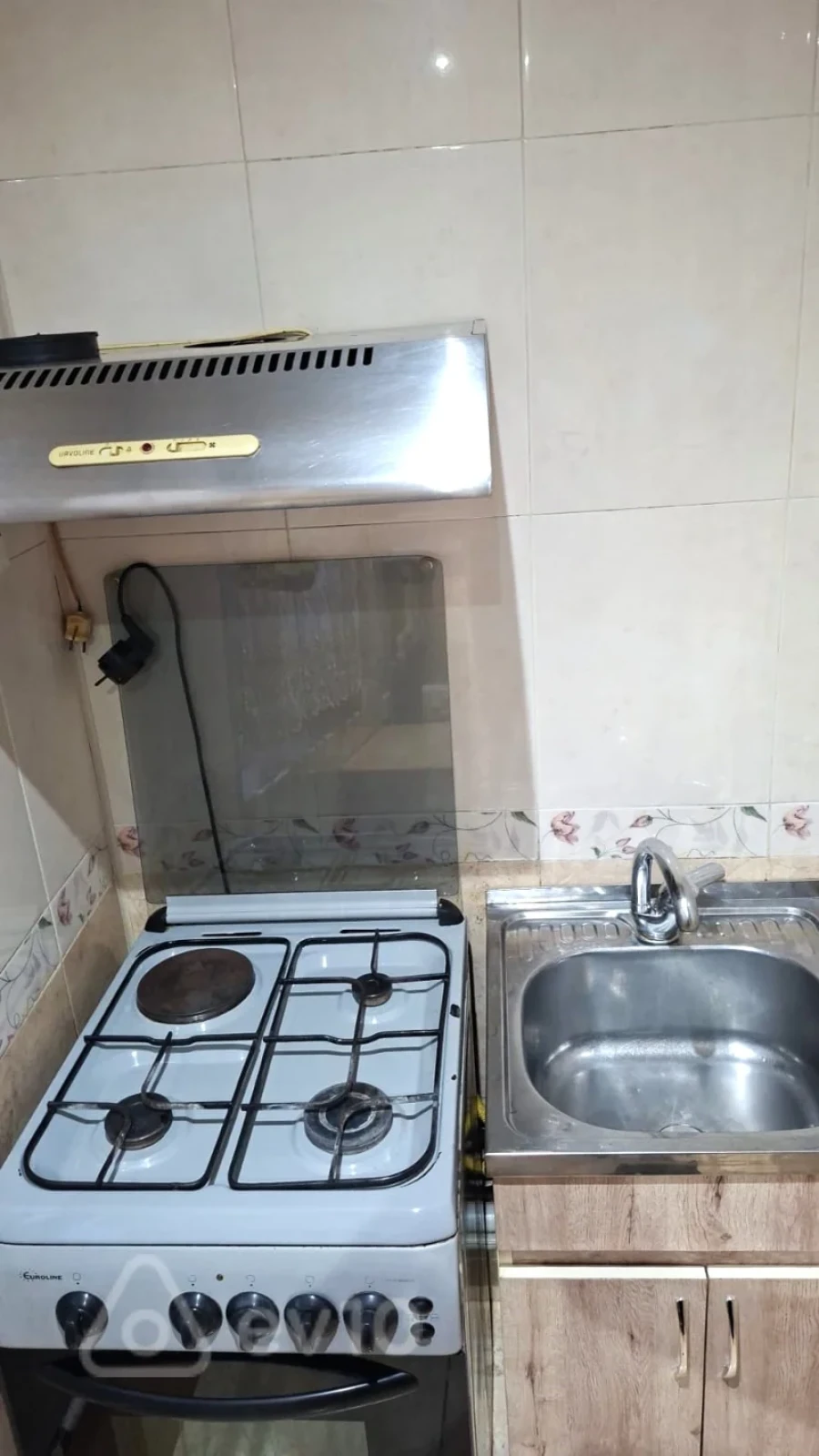 Kirayə verilir 2 otaqlı köhnə tikili 65 m²