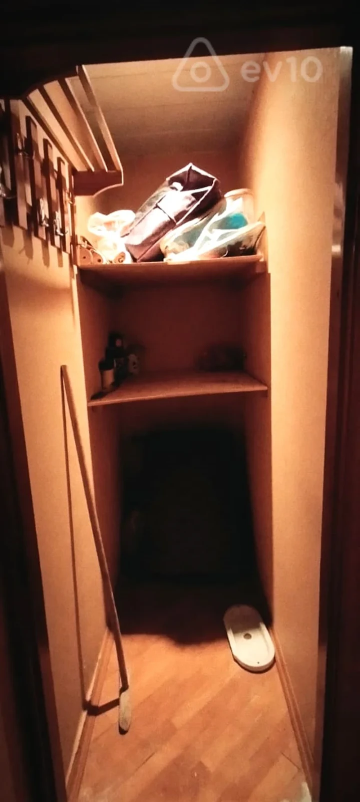 Kirayə verilir 2 otaqlı köhnə tikili 65 m²