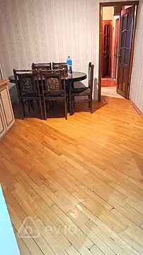 Kirayə verilir 2 otaqlı köhnə tikili 65 m²
