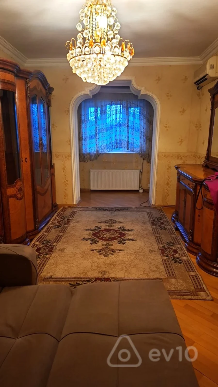 Kirayə verilir 2 otaqlı köhnə tikili 65 m²