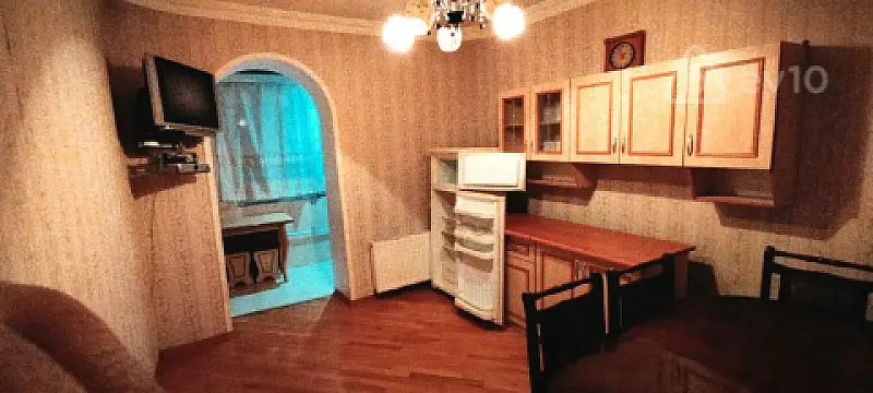 Kirayə verilir 2 otaqlı köhnə tikili 65 m²