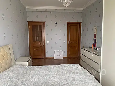 Kirayə verilir 3 otaqlı yeni tikili 124 m²