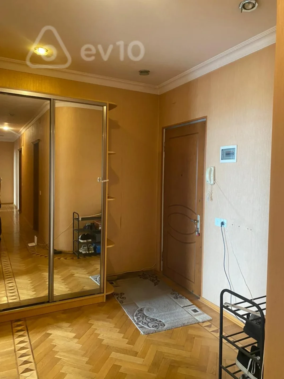 Kirayə verilir 3 otaqlı yeni tikili 124 m²