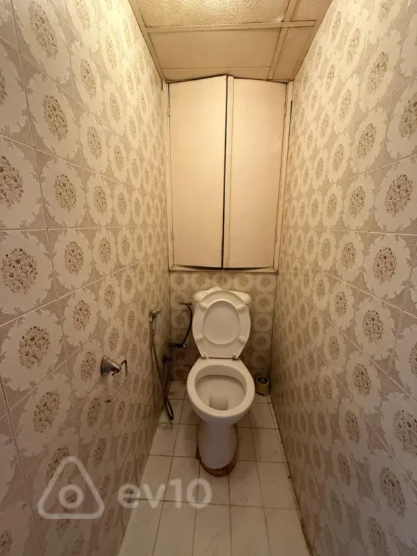 Kirayə verilir 3 otaqlı köhnə tikili 85 m²