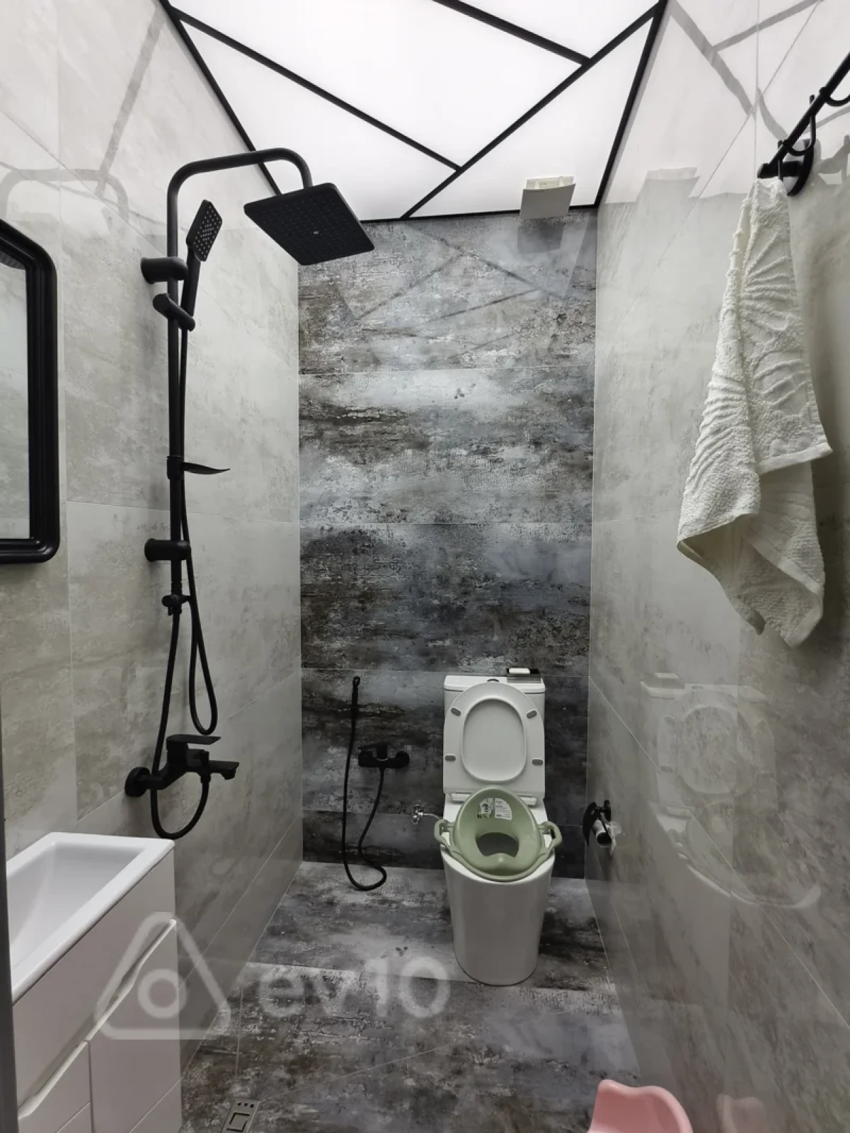 Satılır 3 otaqlı yeni tikili 158 m²