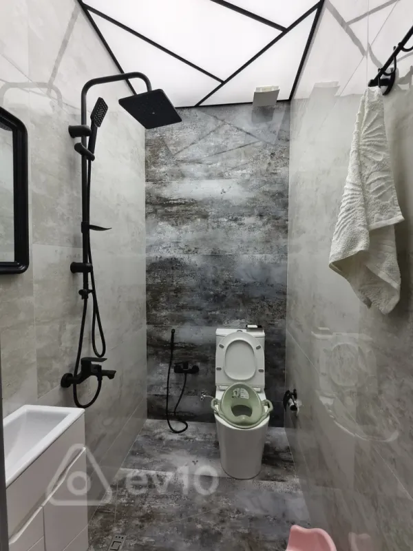 Satılır 3 otaqlı yeni tikili 158 m²