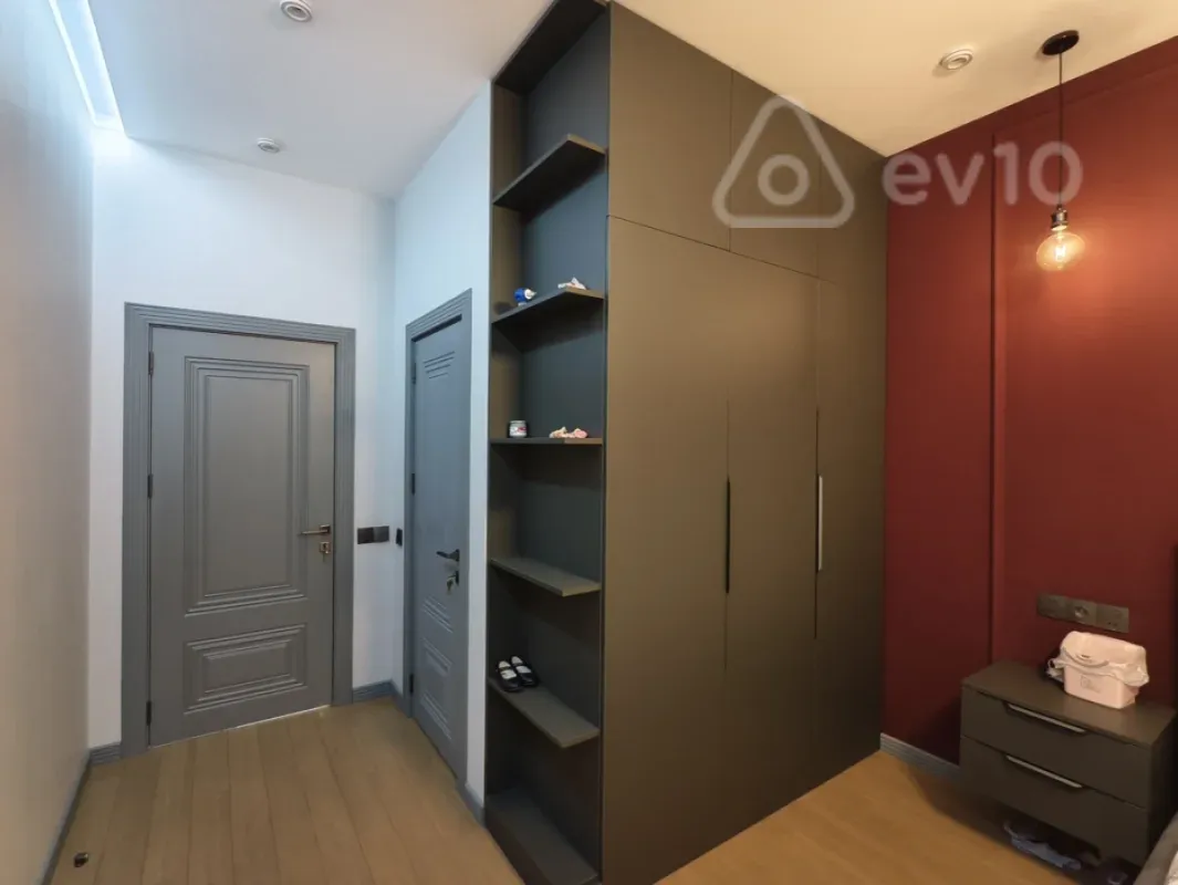 Satılır 3 otaqlı yeni tikili 158 m²