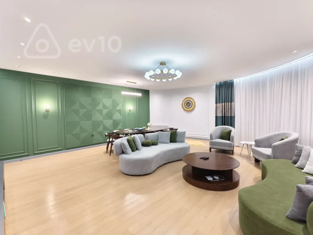 Satılır 3 otaqlı yeni tikili 158 m²