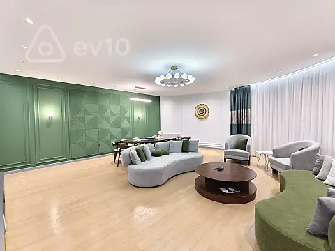 Satılır 3 otaqlı yeni tikili 158 m²