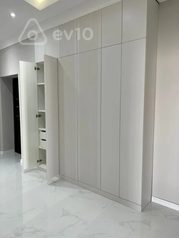 Kirayə verilir 2 otaqlı yeni tikili 100 m²