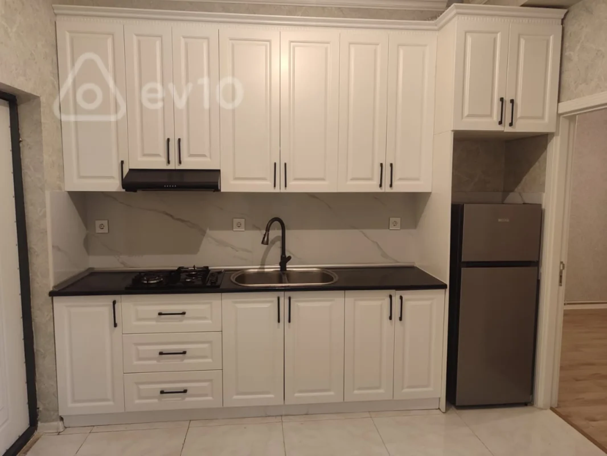 Kirayə verilir 3 otaqlı yeni tikili 81 m²