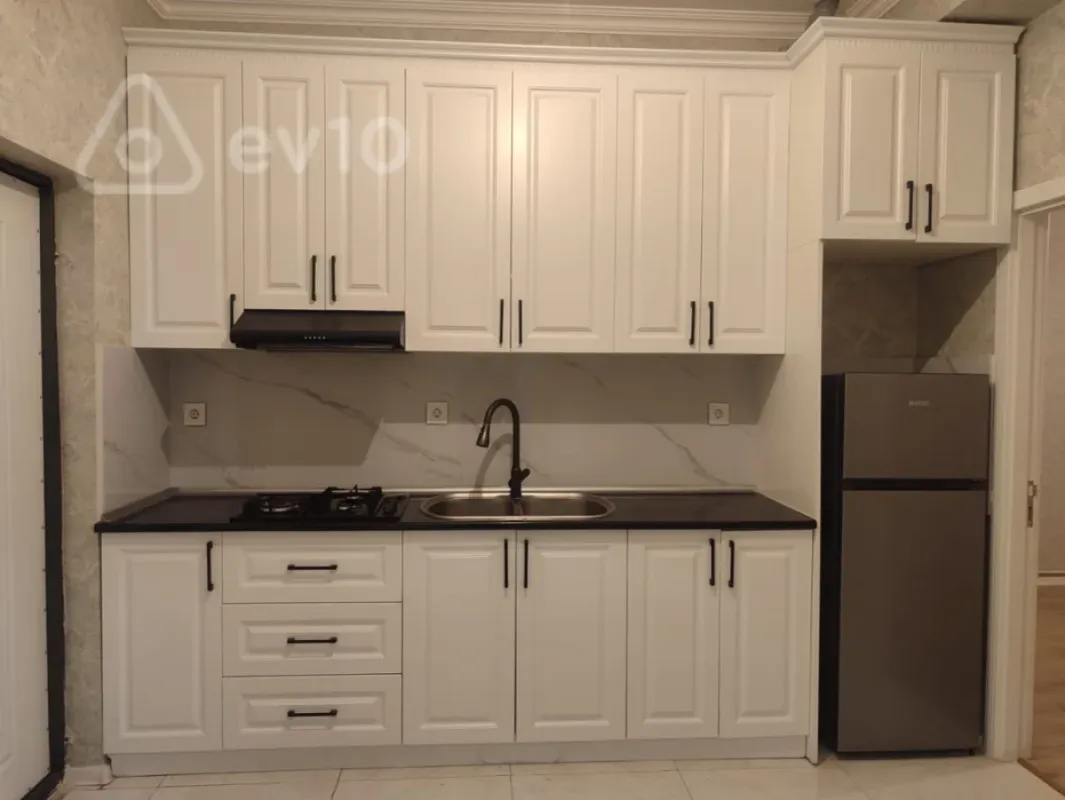 Kirayə verilir 3 otaqlı yeni tikili 81 m²