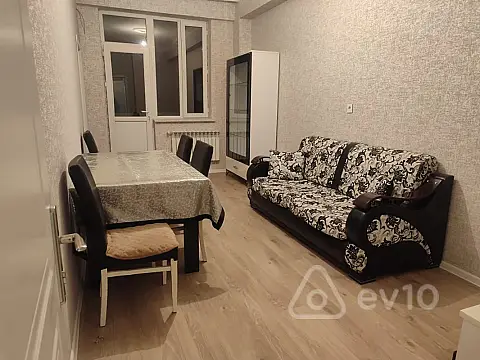 Kirayə verilir 3 otaqlı yeni tikili 81 m²