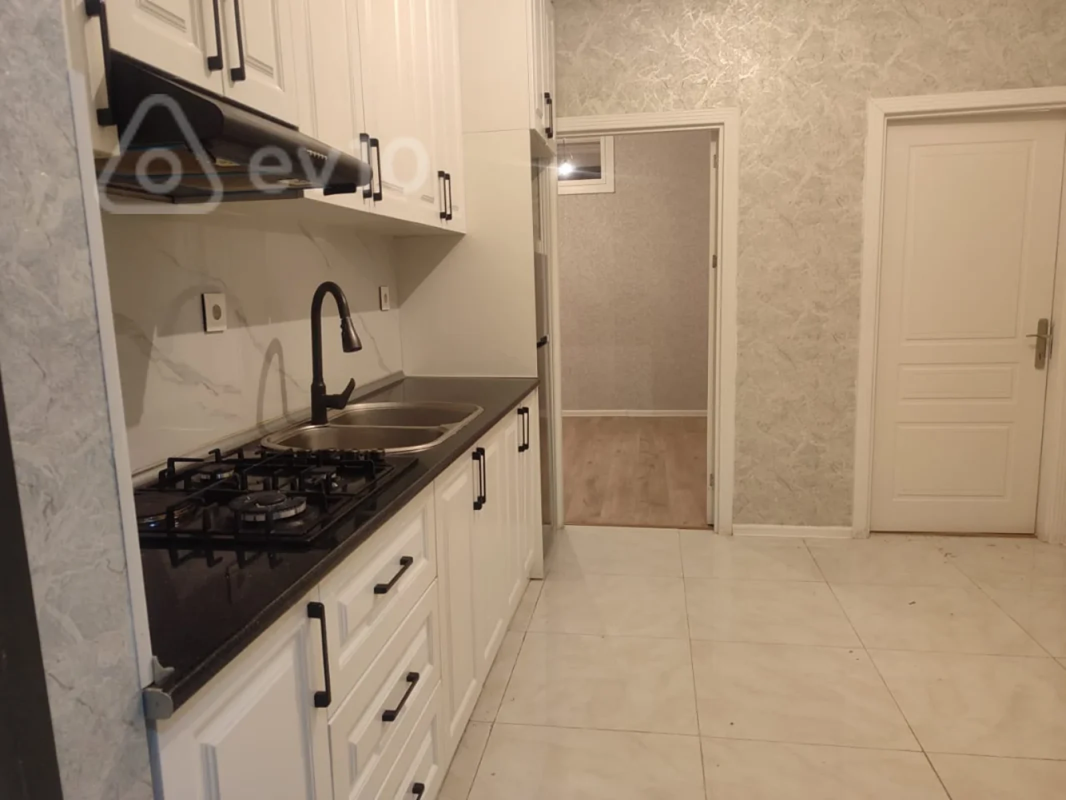 Kirayə verilir 3 otaqlı yeni tikili 81 m²