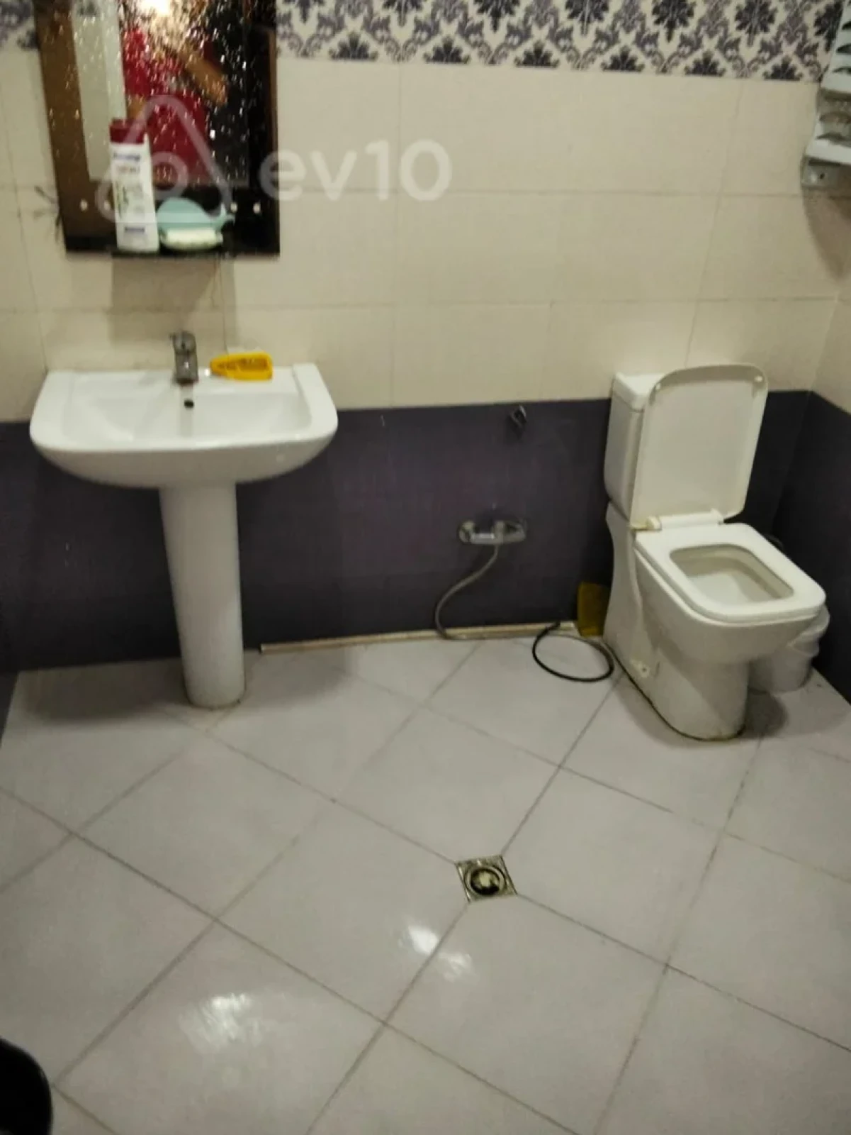 Kirayə verilir 3 otaqlı yeni tikili 105 m²