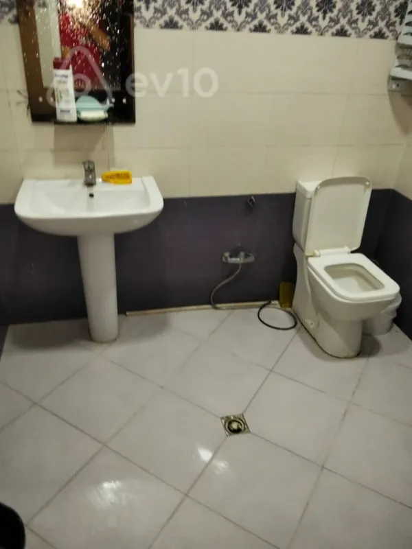 Kirayə verilir 3 otaqlı yeni tikili 105 m²