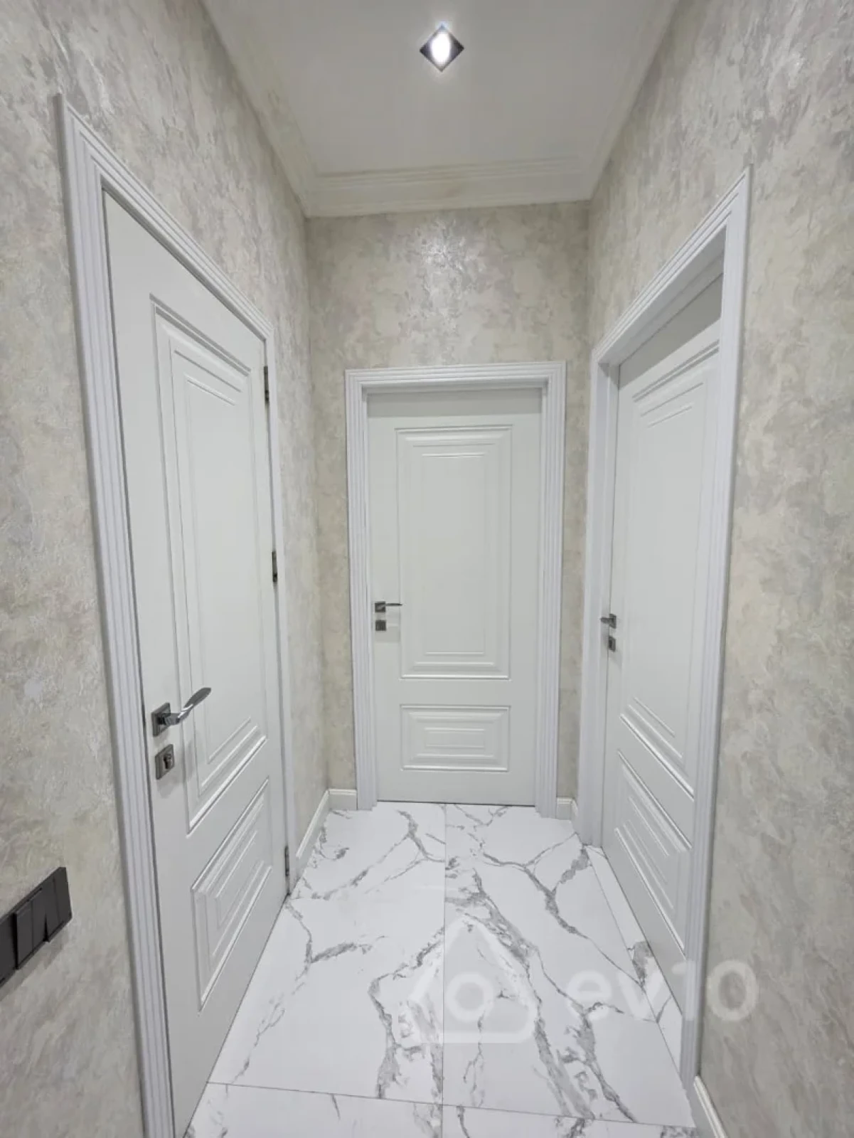 Kirayə verilir 2 otaqlı yeni tikili 70 m²