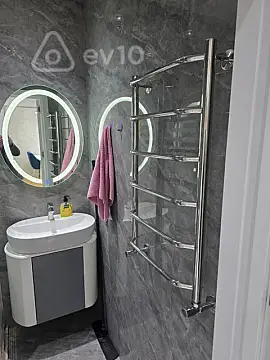 Kirayə verilir 2 otaqlı yeni tikili 70 m²