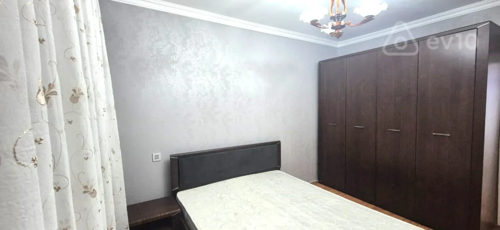 Kirayə verilir 3 otaqlı köhnə tikili 72 m²