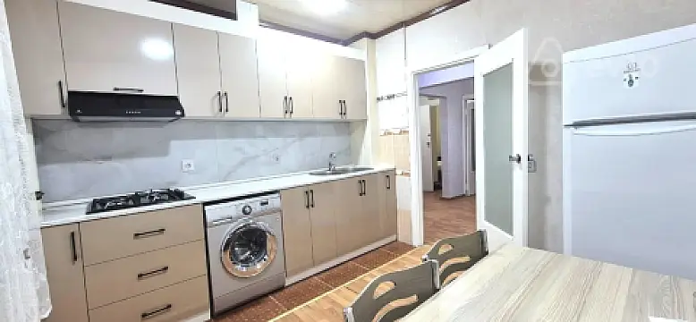 Kirayə verilir 3 otaqlı köhnə tikili 72 m² — Bakı, Xətai 3 otaq 72.00 m²