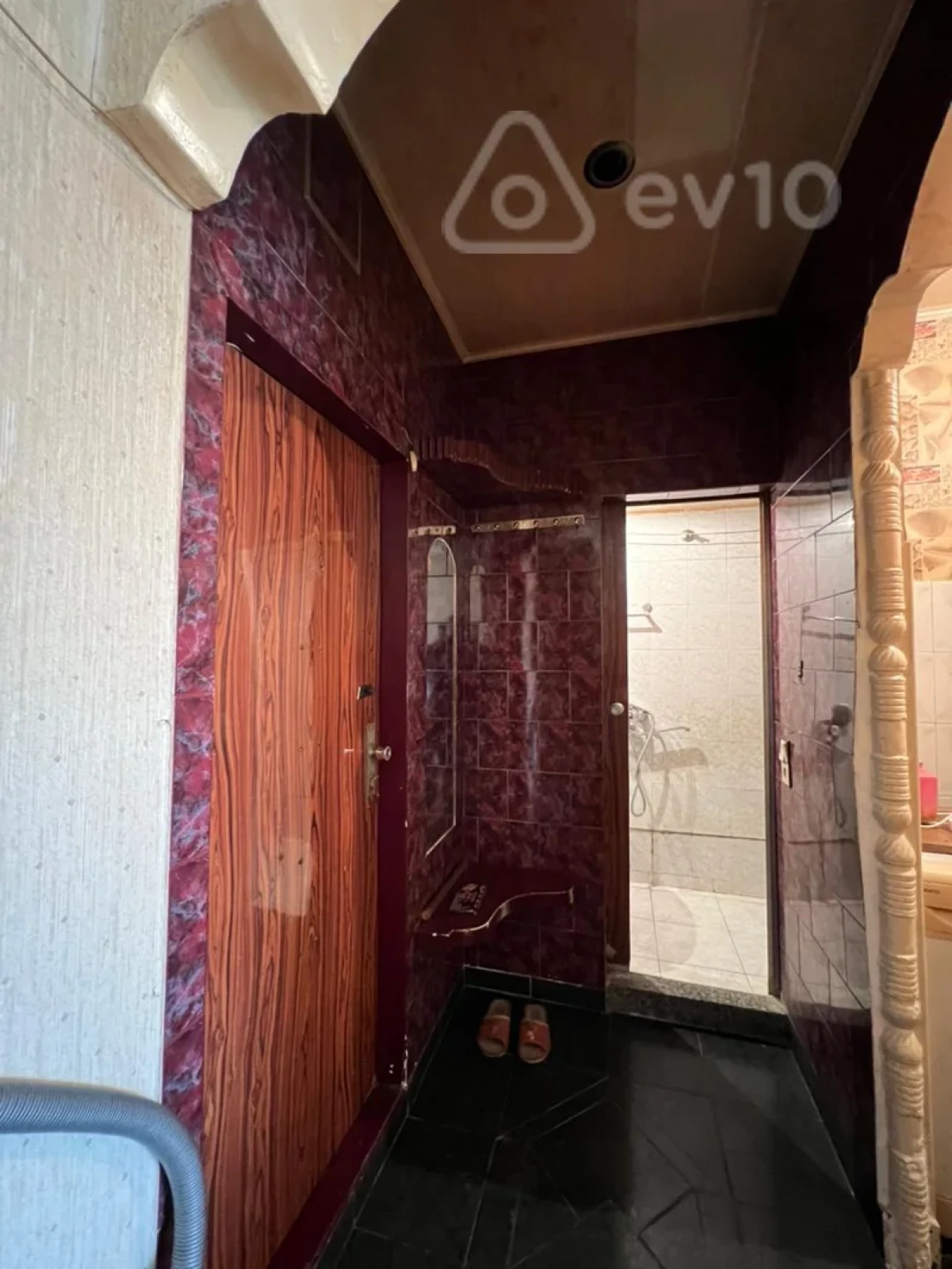 Kirayə verilir 2 otaqlı köhnə tikili 35 m²