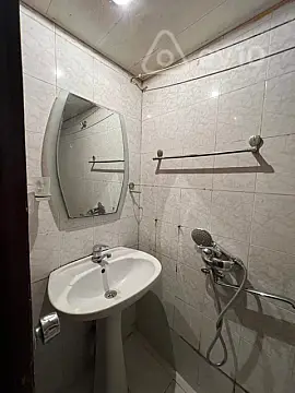 Kirayə verilir 2 otaqlı köhnə tikili 35 m²