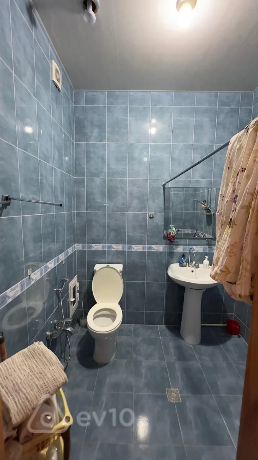 Satılır 4 otaqlı yeni tikili 145 m²