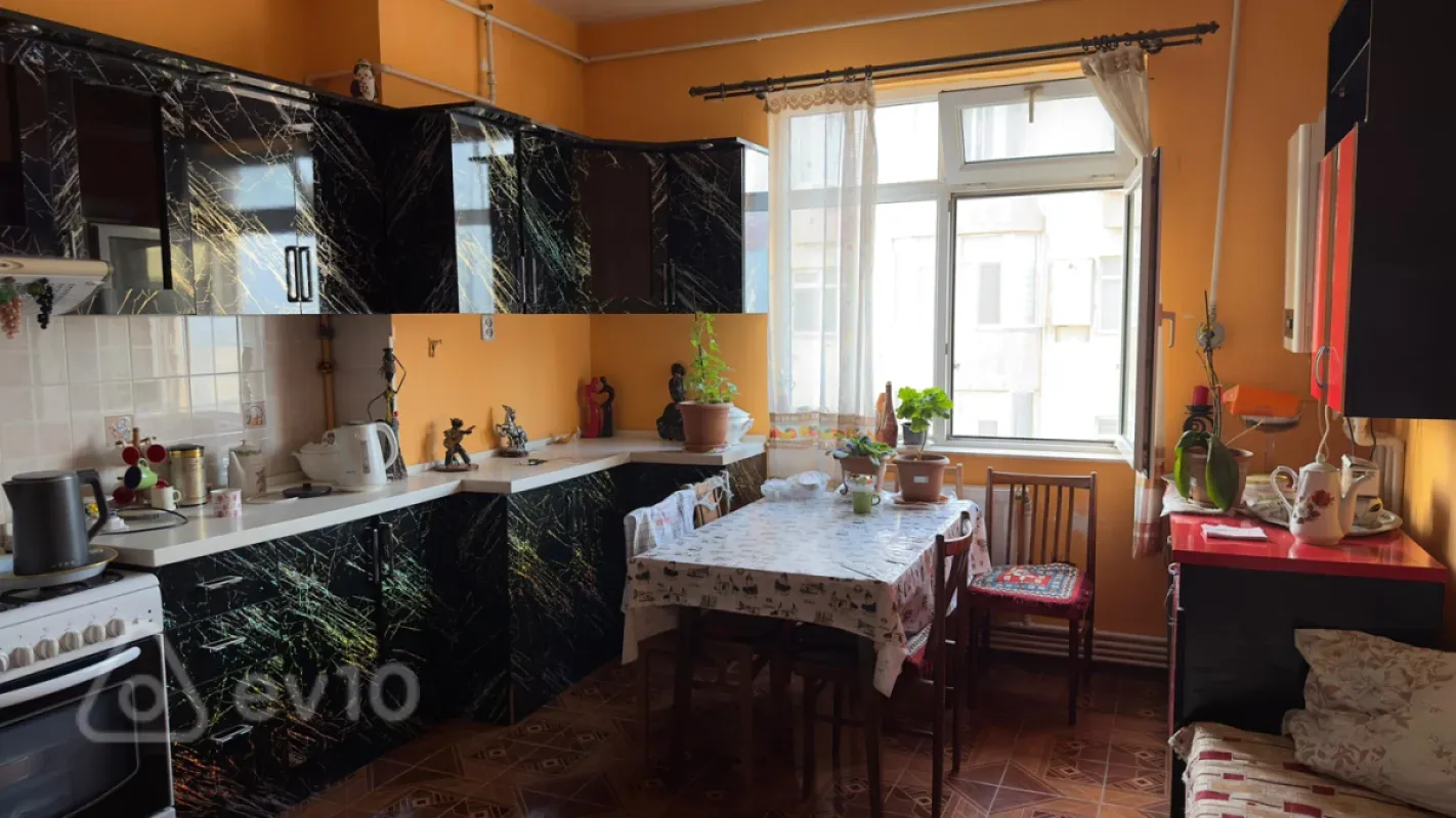 Satılır 4 otaqlı yeni tikili 145 m²