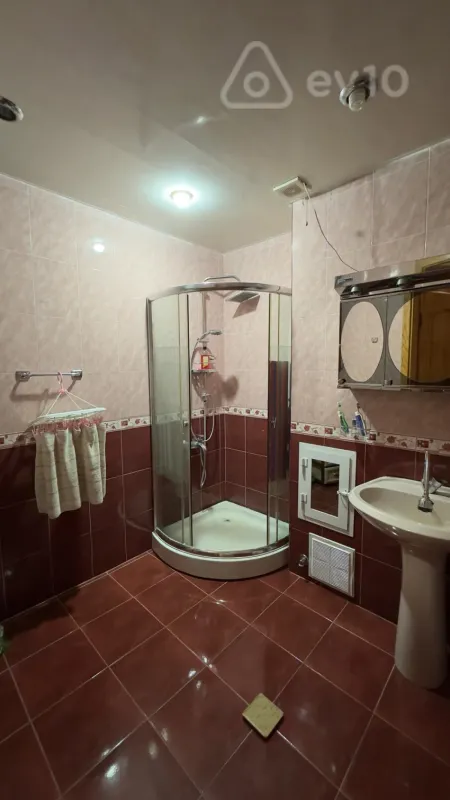 Satılır 4 otaqlı yeni tikili 145 m²